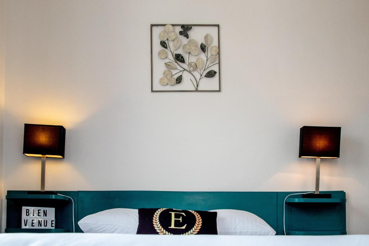 Hotel & Gastronomie - La Table De L'Europe Villeréal エクステリア 写真